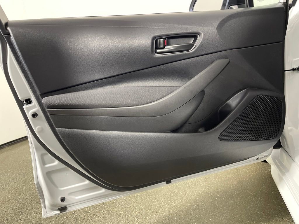 Certified 2025 Toyota Corolla LE image 17