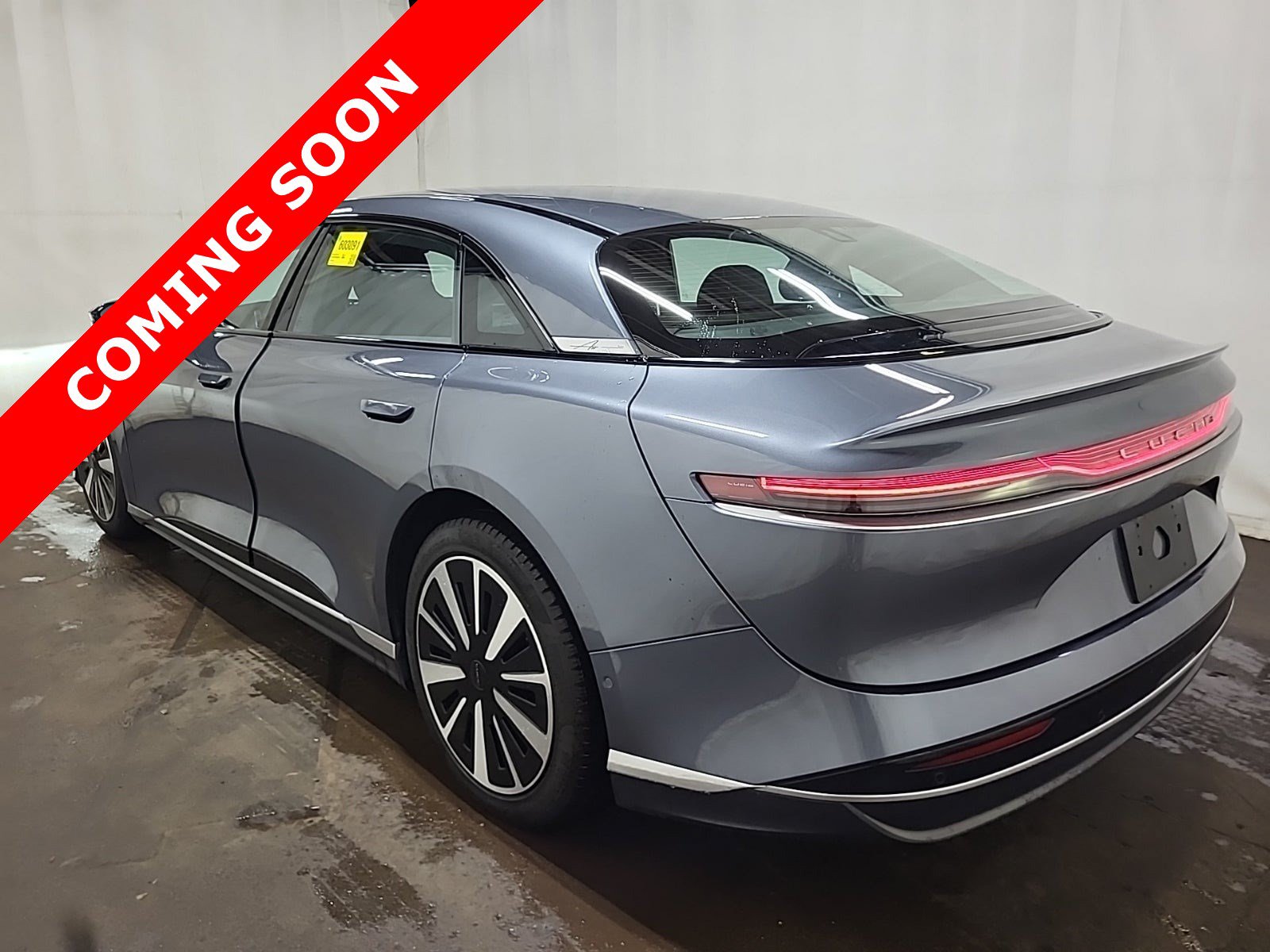 Used 2024 Lucid Air Pure RWD image 5