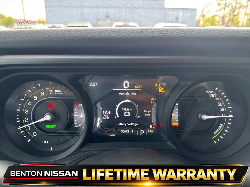 Used 2024 Jeep Wrangler Unlimited w/ Convenience Group AWD/4WD image 14
