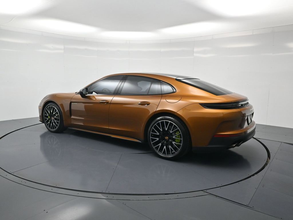 Used 2025 Porsche Panamera 4 image 3