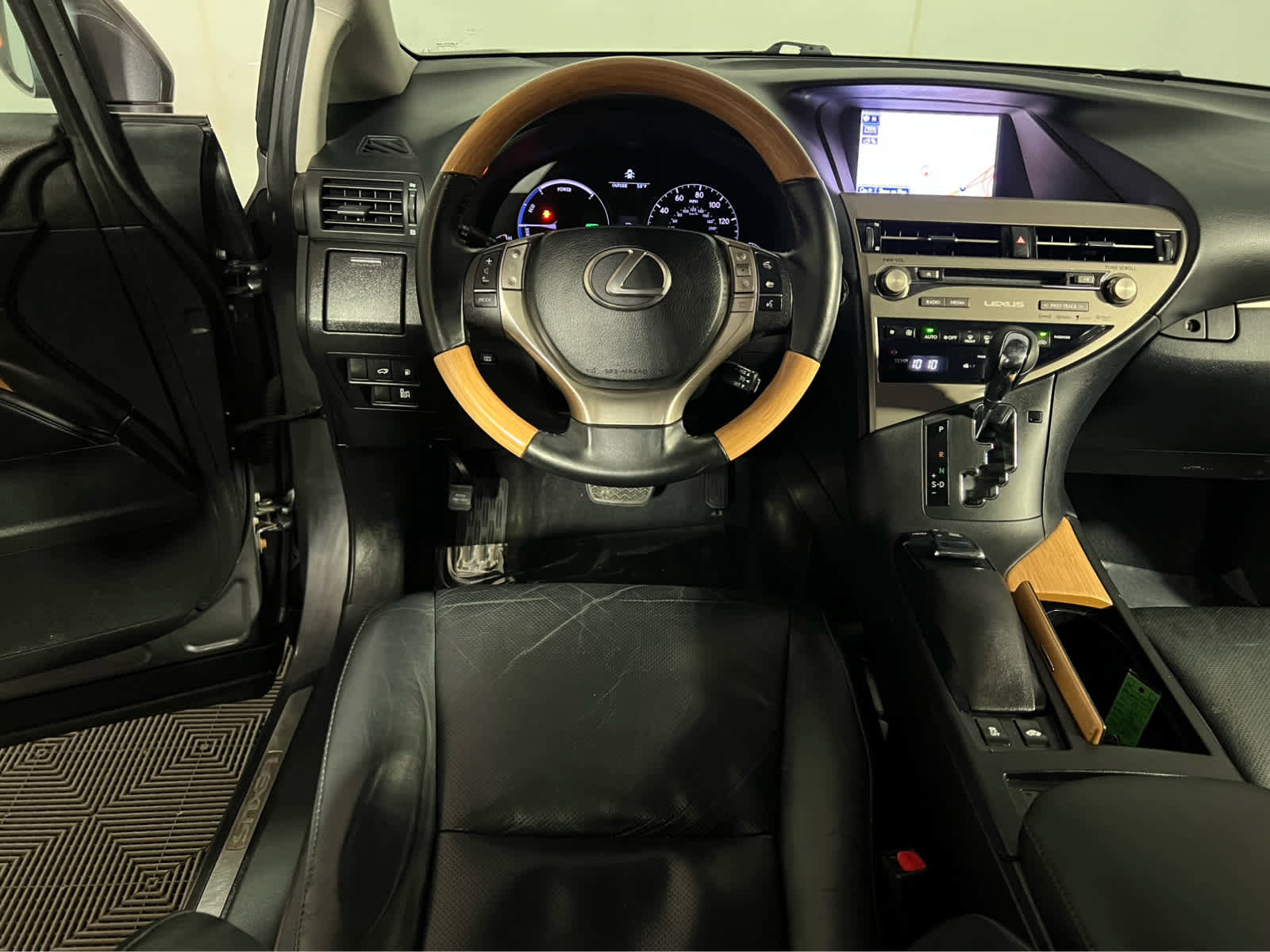 Used 2015 Lexus RX 450h AWD image 12