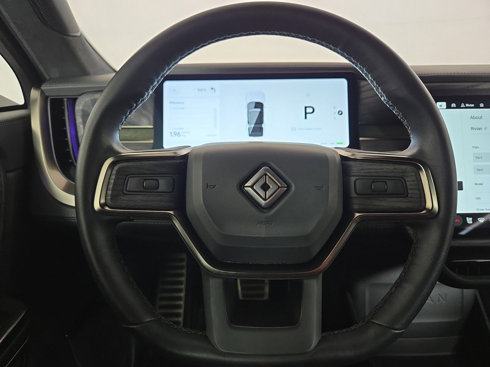 Used 2022 Rivian R1S Launch Edition image 28