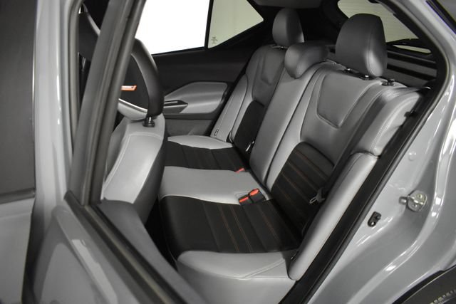 Used 2021 Nissan Kicks SR w/ SR Premium Package FWD image 28