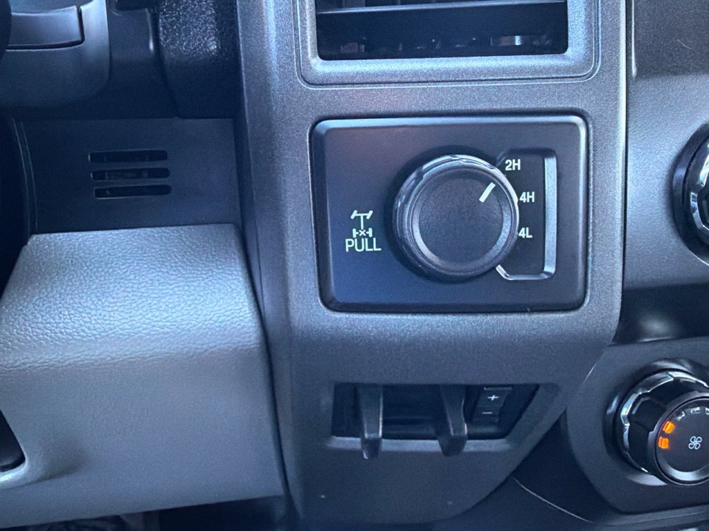 Used 2019 Ford F250 XL w/ Power Equipment Group AWD/4WD image 19