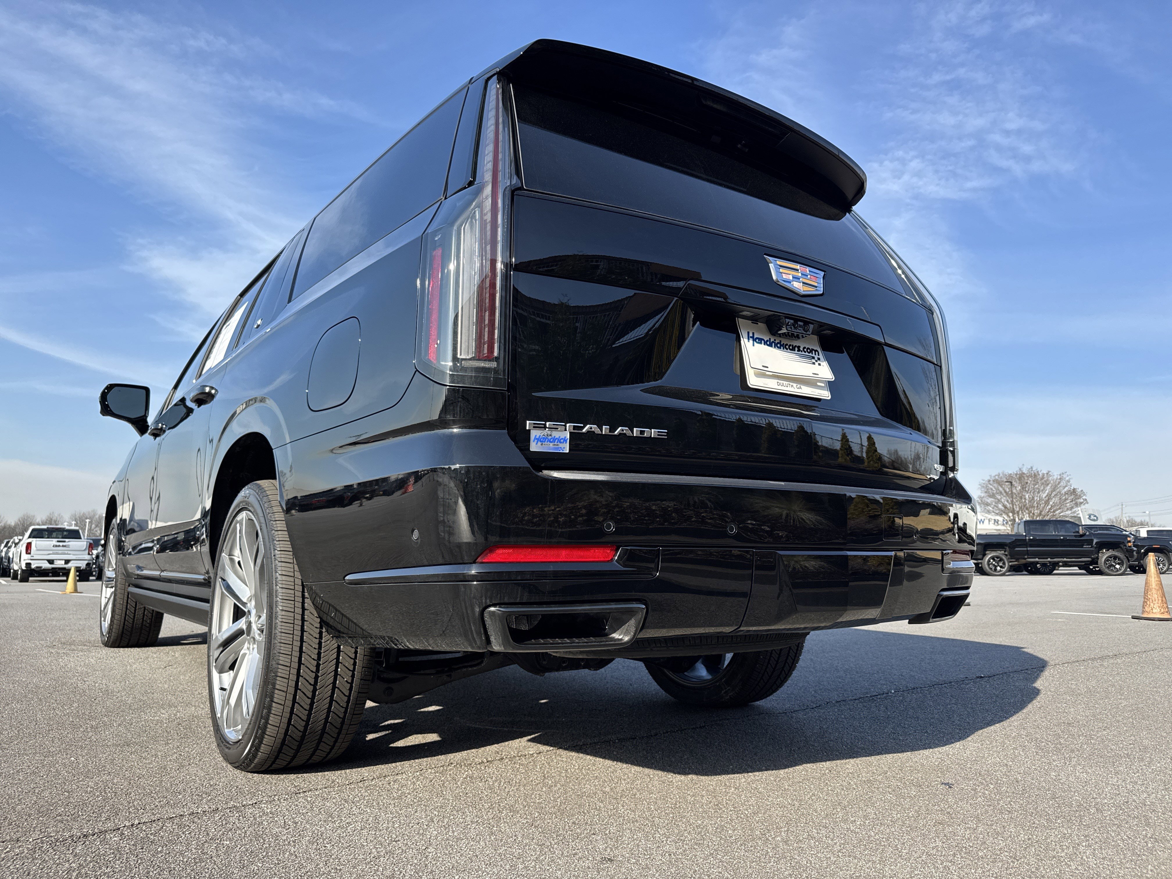 Used 2026 Cadillac Escalade ESV Sport w/ Touring Package image 8