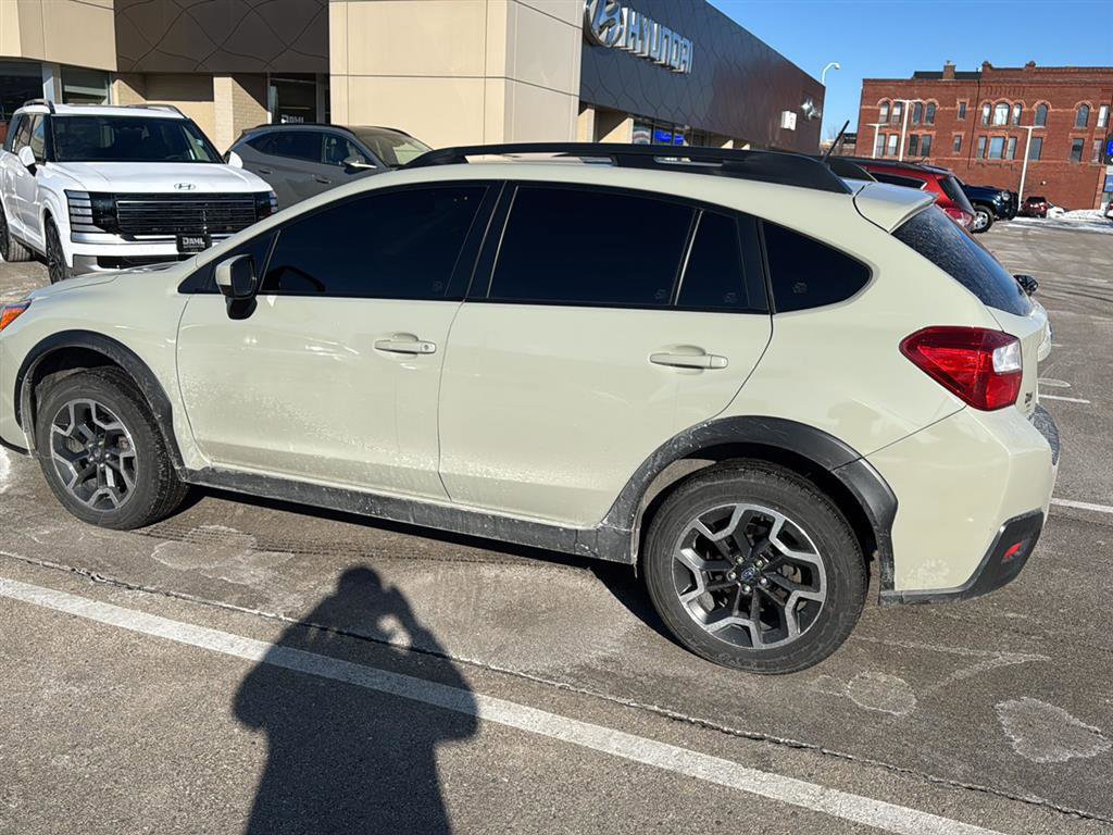 Used 2016 Subaru Crosstrek 2.0i Premium image 10