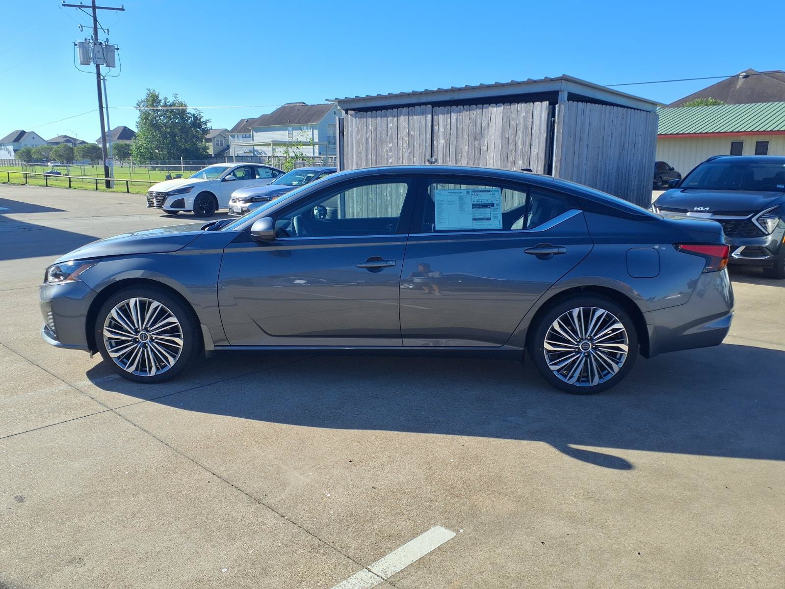New 2026 Nissan Altima 2.5 SV w/ SV Premium Package FWD image 8