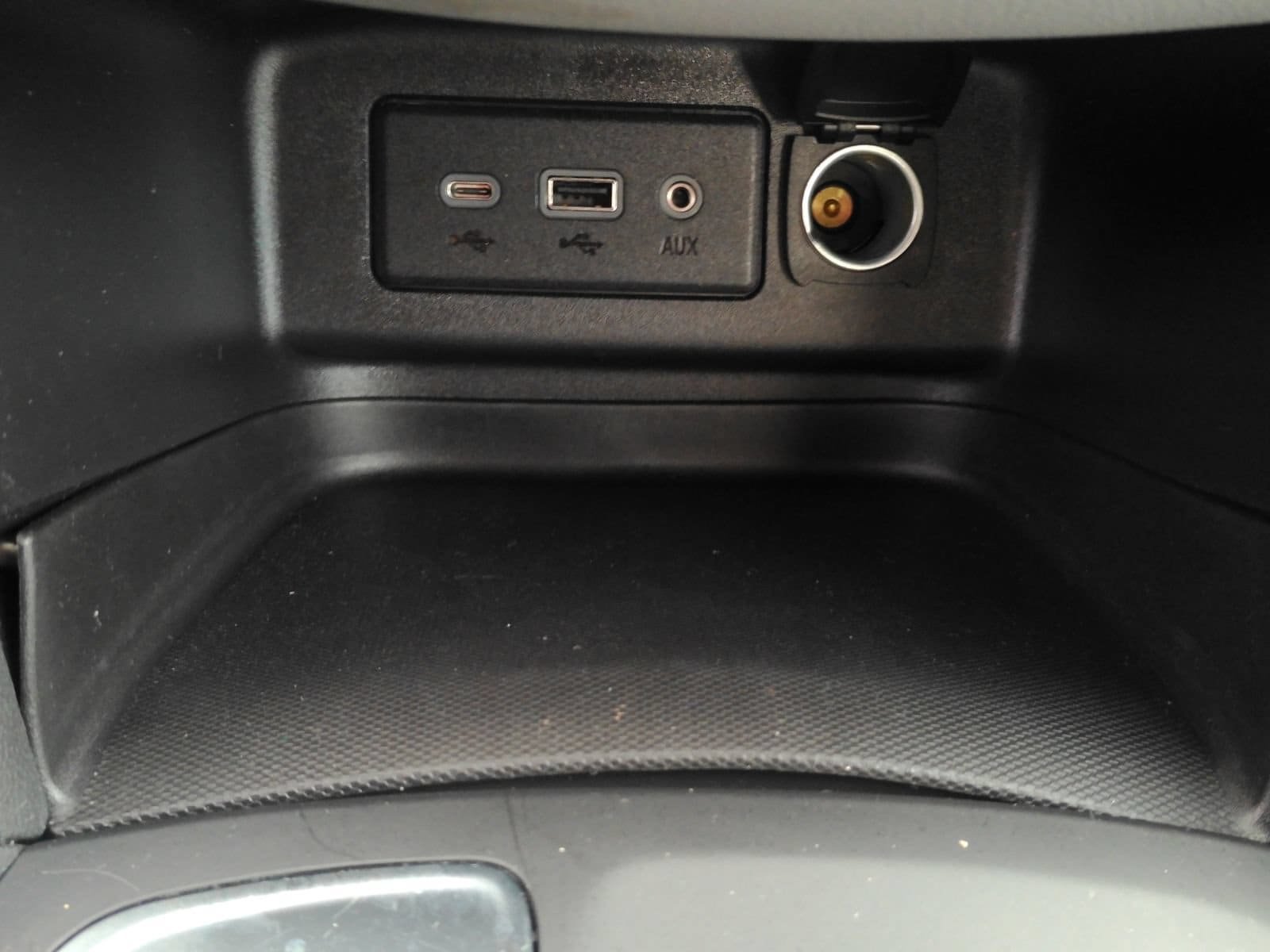 Used 2023 Chevrolet Equinox LS FWD image 27