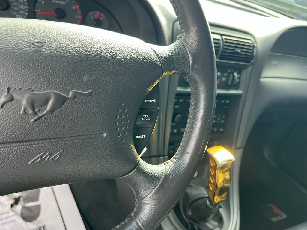 Used 2001 Ford Mustang GT RWD image 19