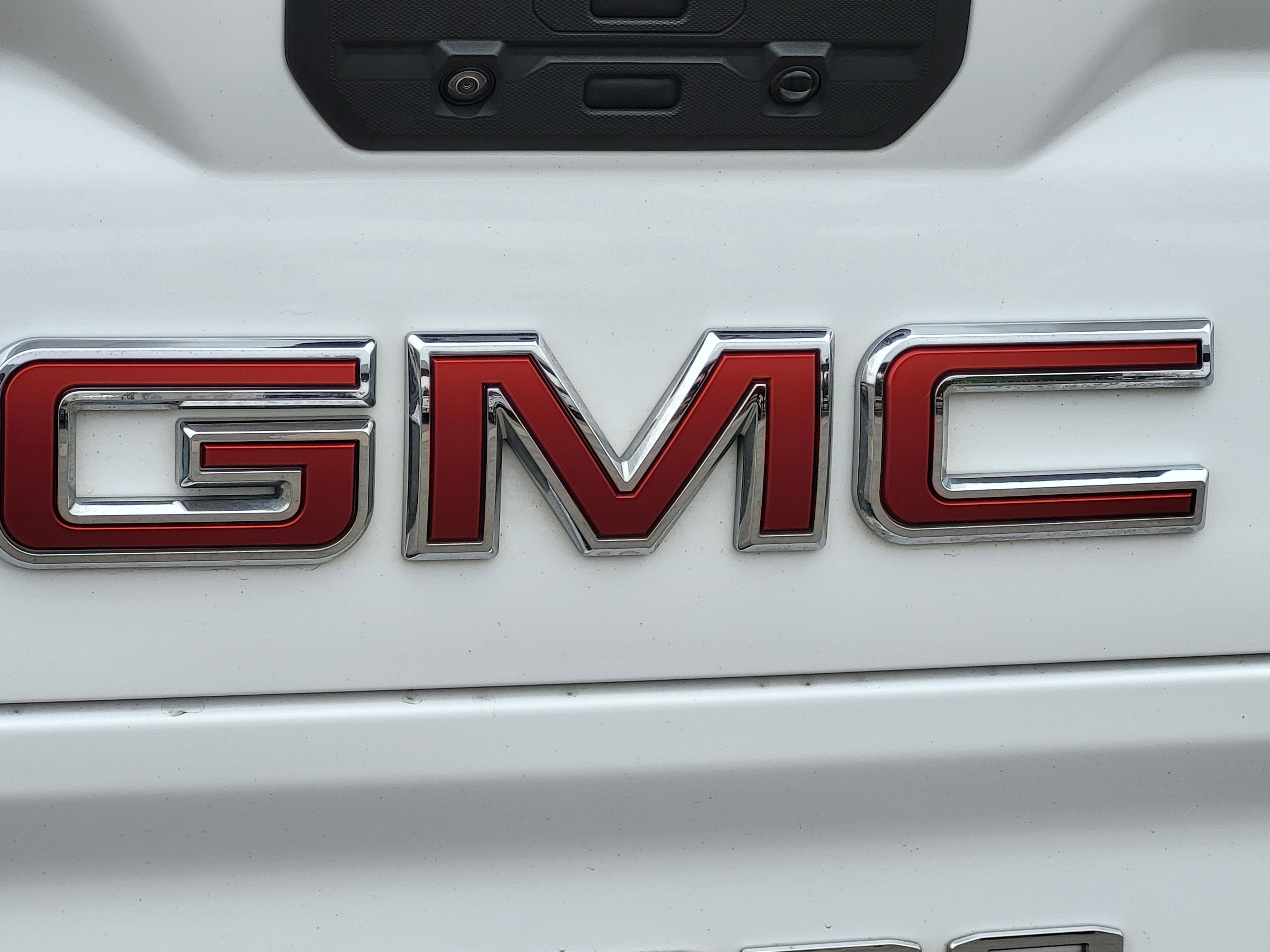 Certified 2021 GMC Sierra 1500 AT4 w/ AT4 Preferred Package image 11