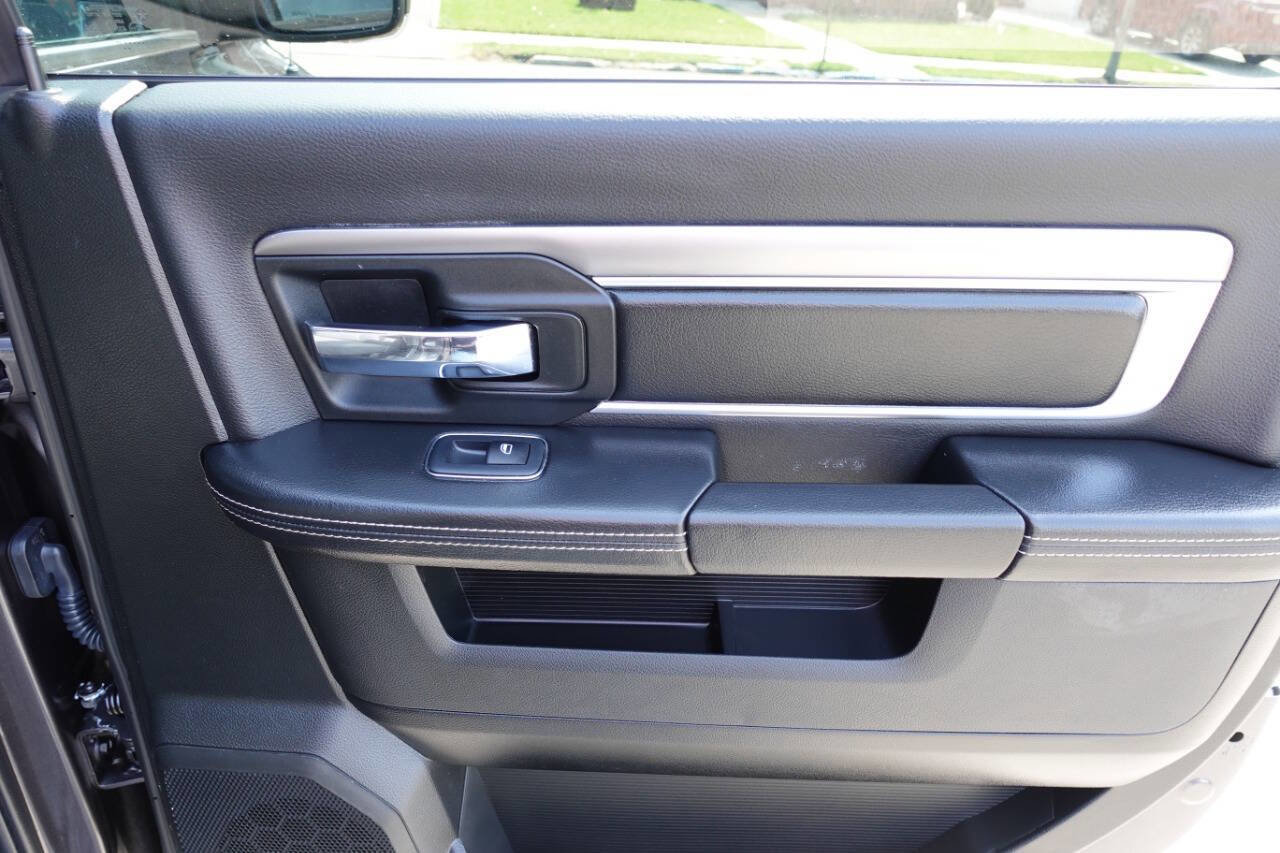 Used 2023 RAM 1500 Classic Warlock image 26