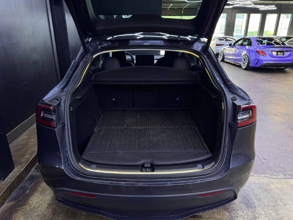 Used 2023 Tesla Model Y Long Range AWD/4WD image 32