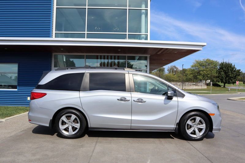 Used 2018 Honda Odyssey EX-L image 2