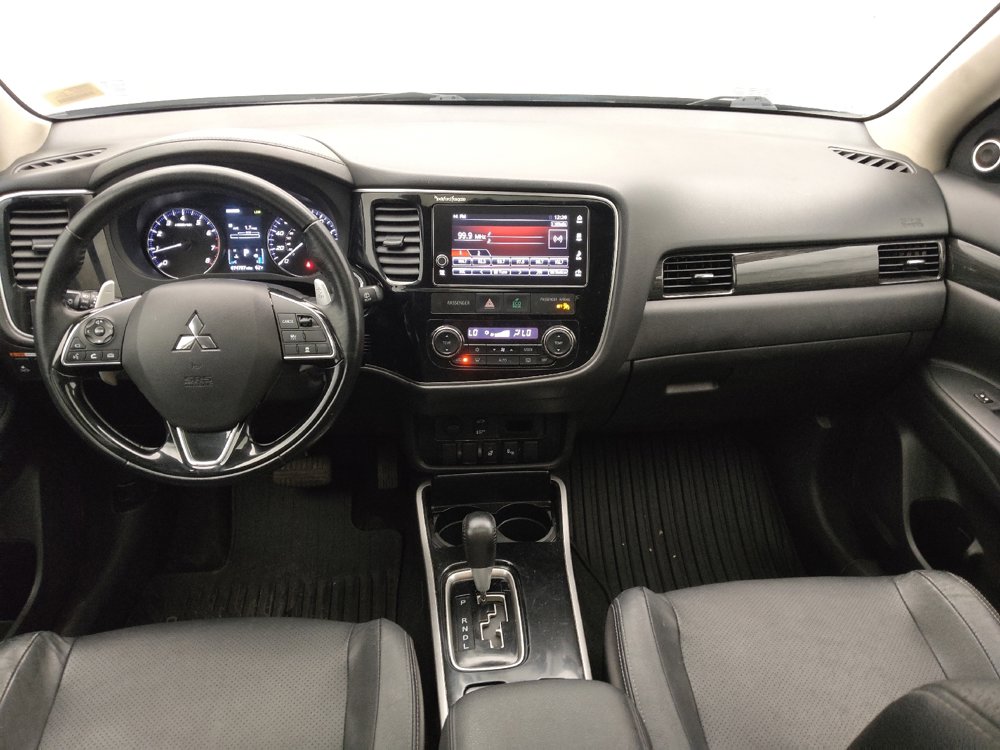 Used 2017 Mitsubishi Outlander GT image 22