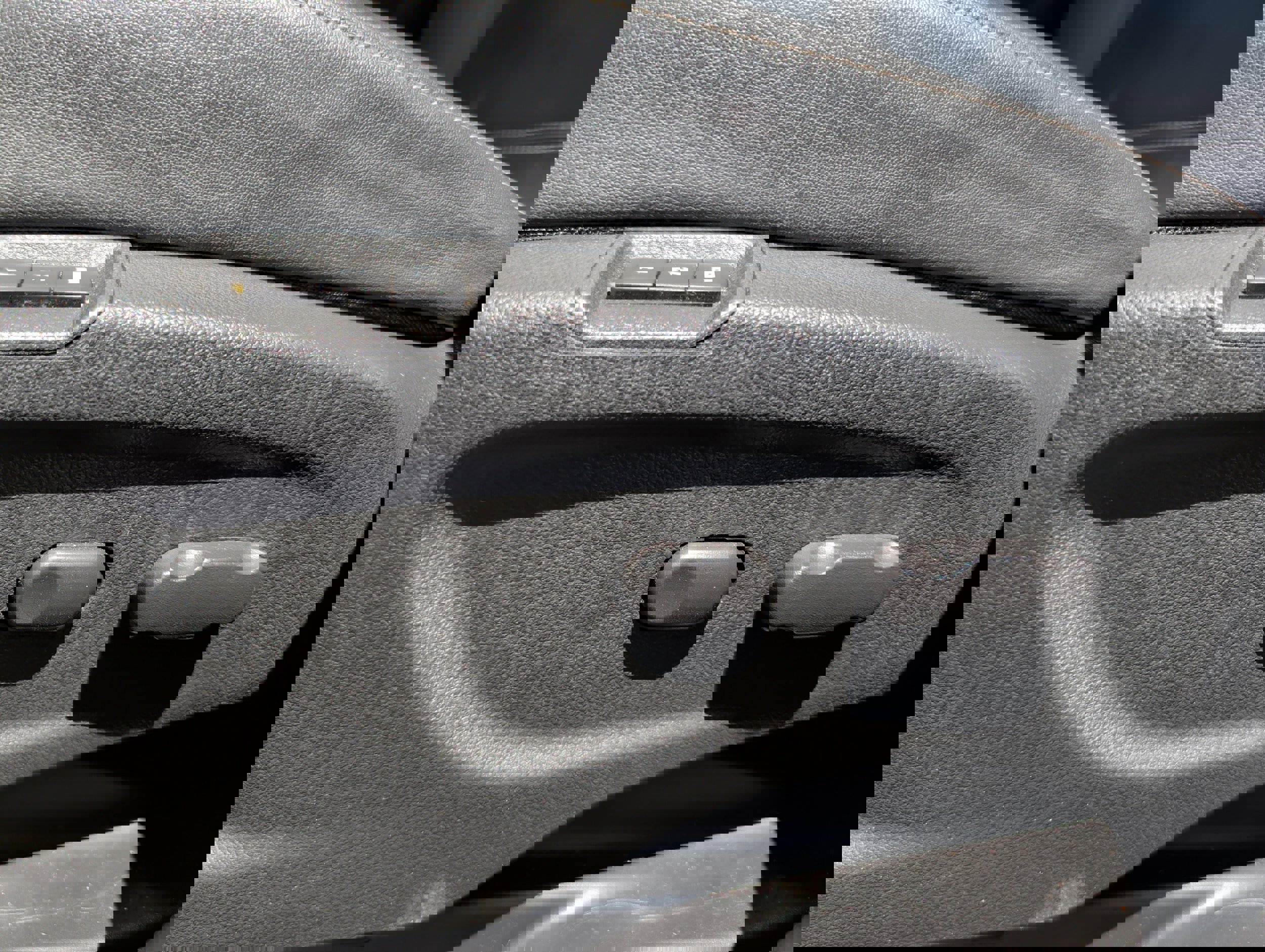 Used 2015 Buick Encore Leather AWD/4WD image 16