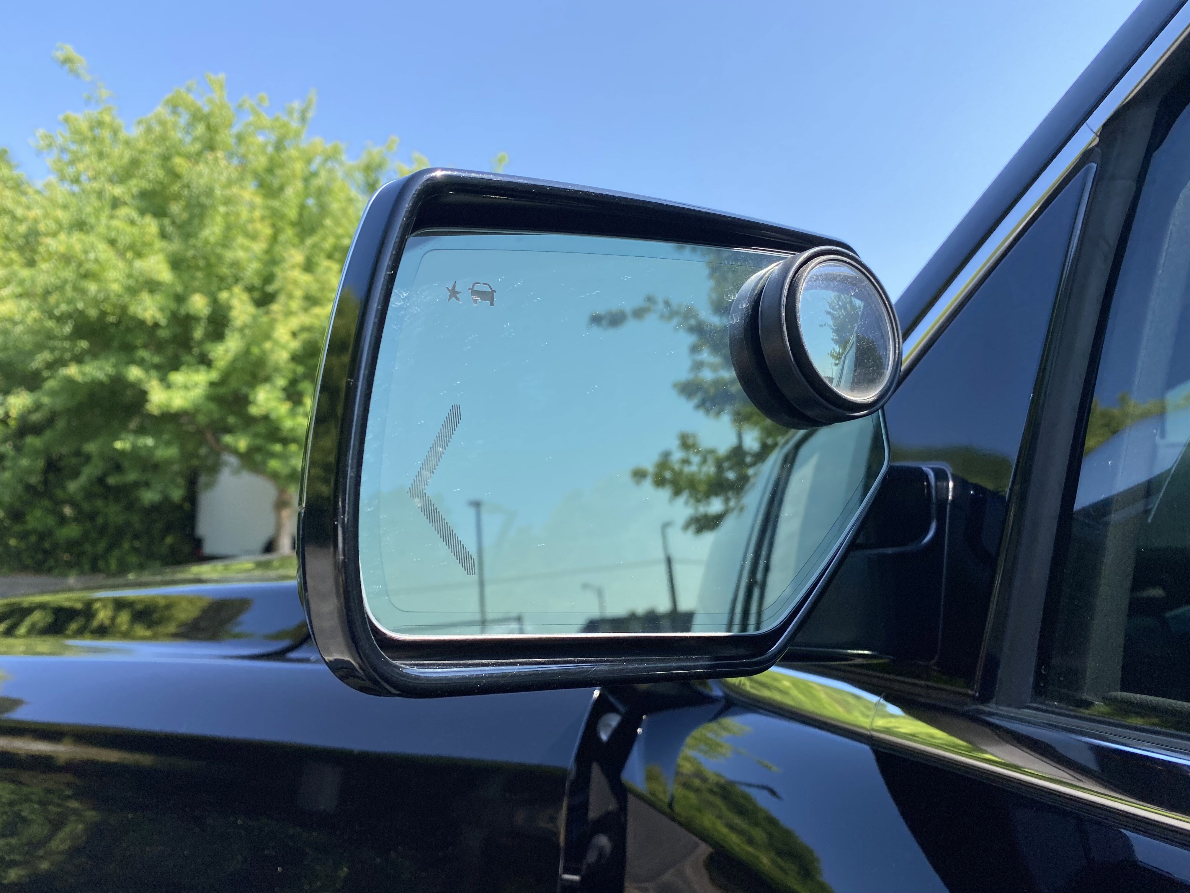 Used 2018 Chevrolet Tahoe Premier AWD/4WD image 44