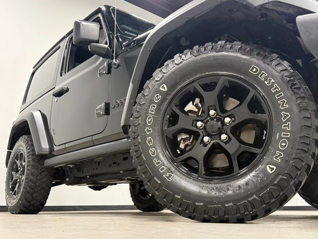 Used 2021 Jeep Wrangler Willys image 3