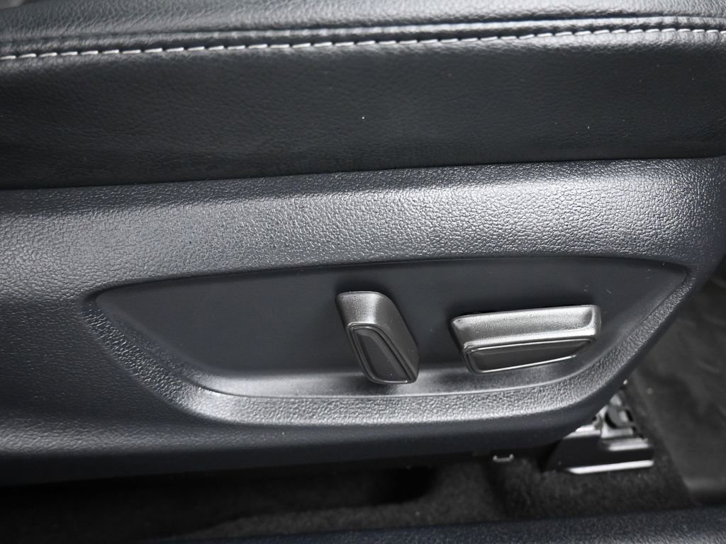 Used 2023 Toyota Camry XSE w/ Navigation Package image 43