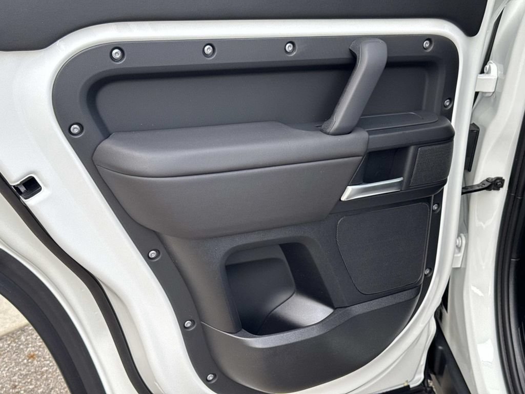 New 2026 Land Rover Defender 110 S AWD/4WD image 12