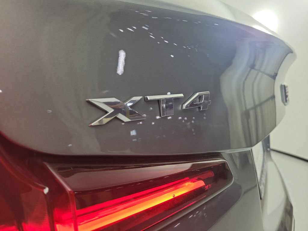 Certified 2023 Cadillac XT4 Luxury image 6