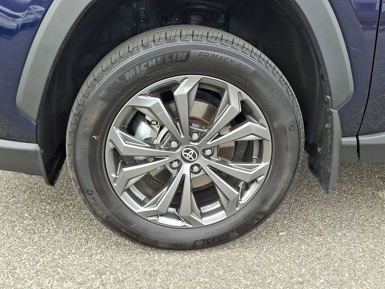 Certified 2023 Toyota RAV4 XLE Premium image 9