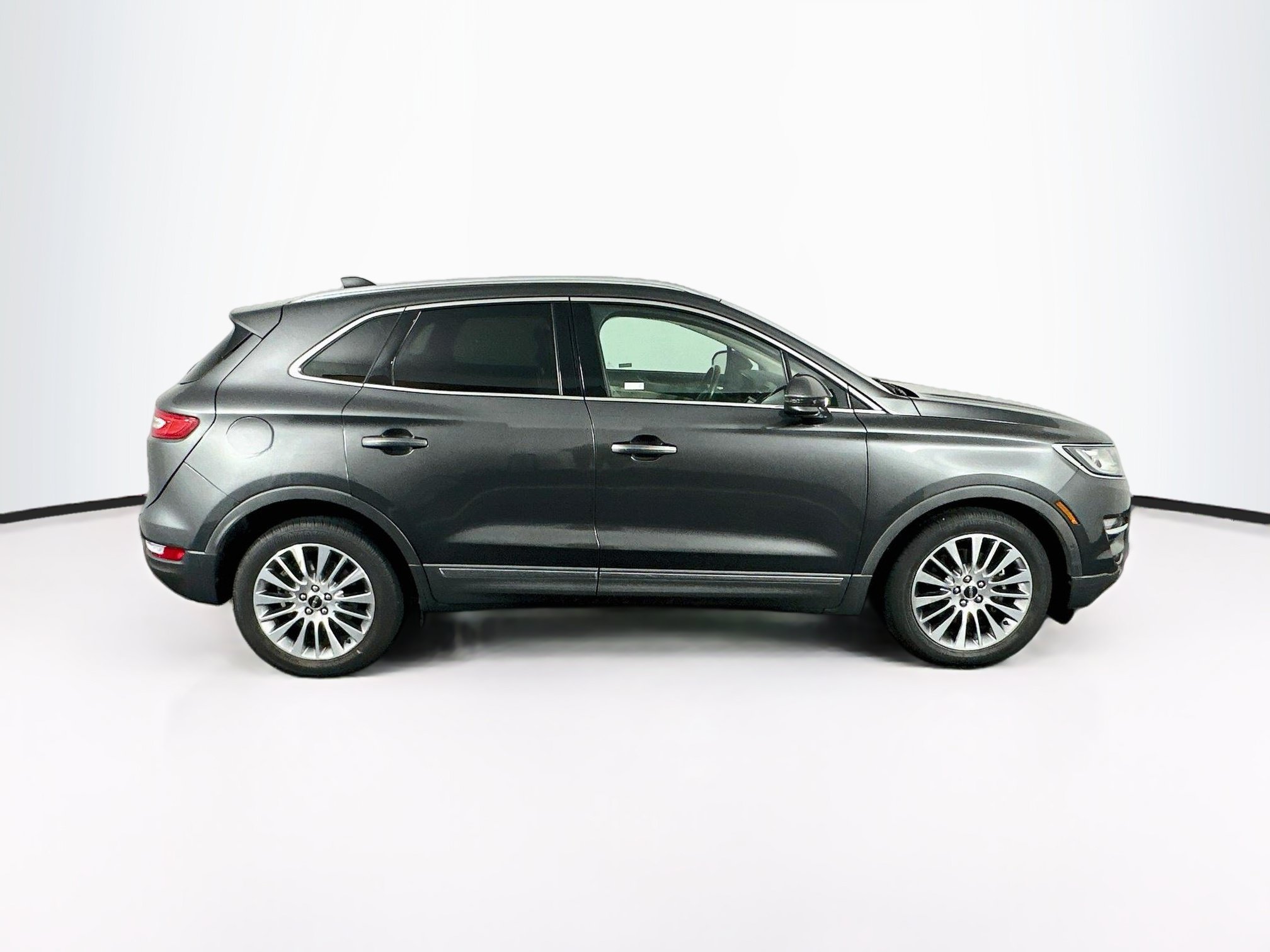 Used 2017 Lincoln MKC Reserve FWD image 10