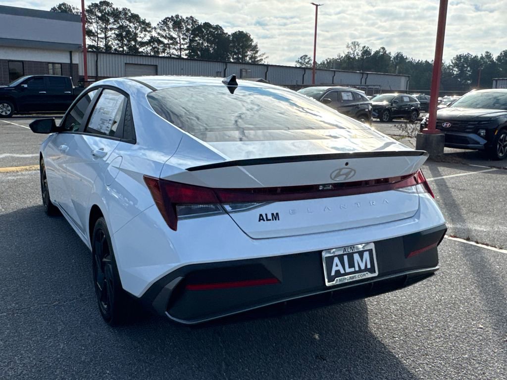 New 2026 Hyundai Elantra Sport image 3