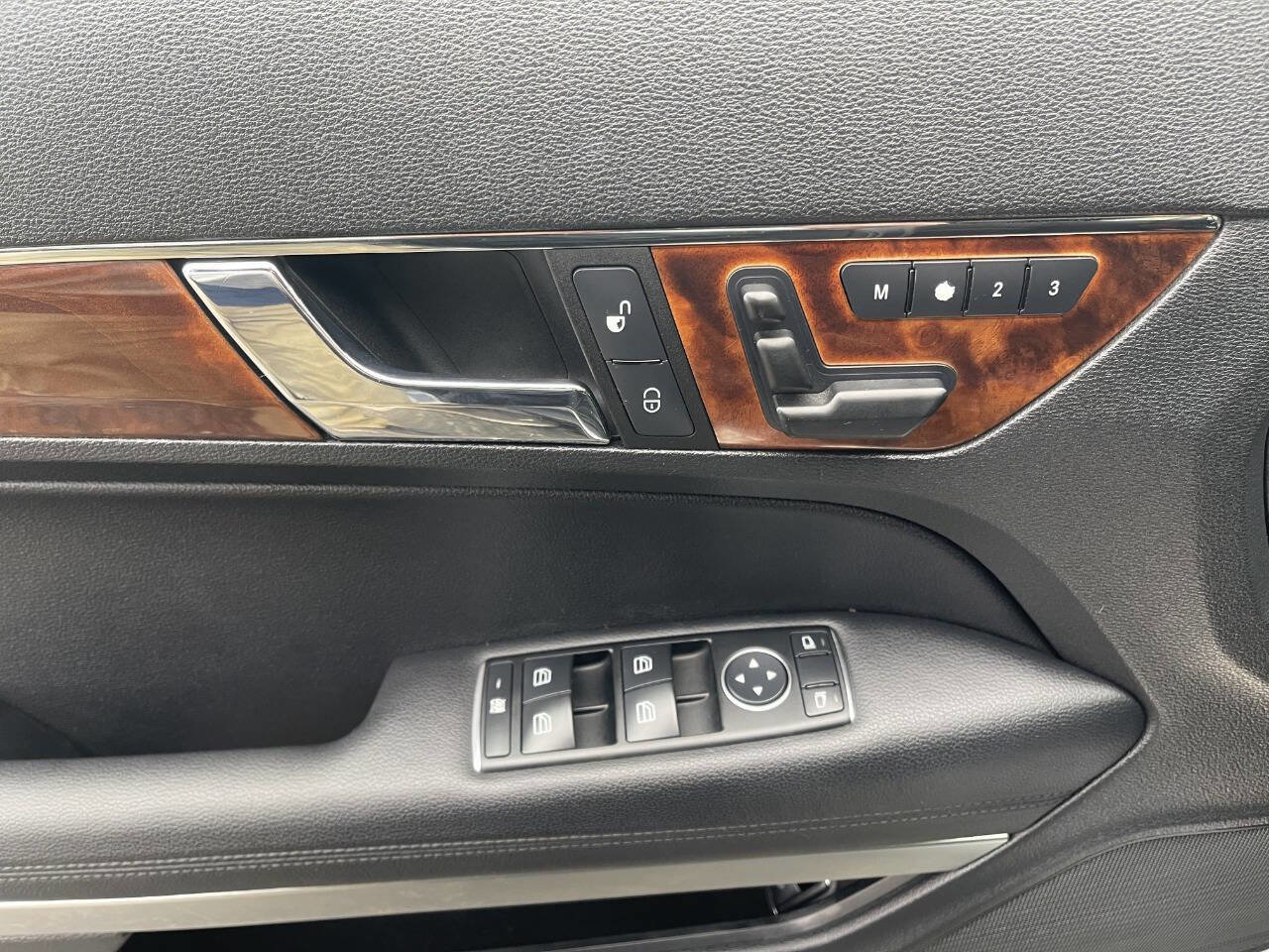 Used 2013 Mercedes-Benz E 350 Cabriolet image 29