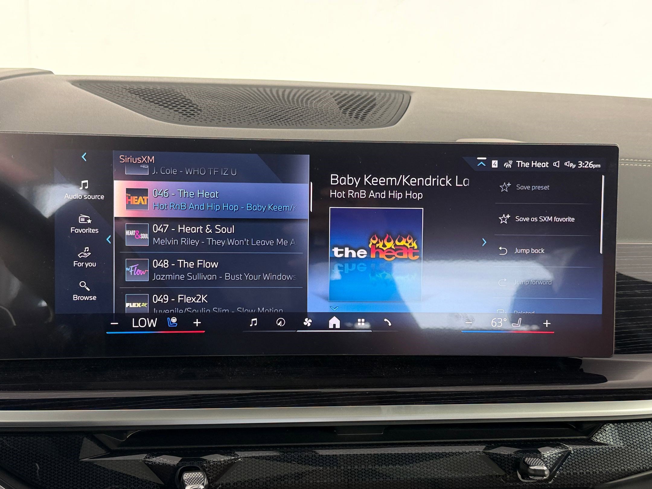 New 2027 BMW X7 xDrive40i image 24