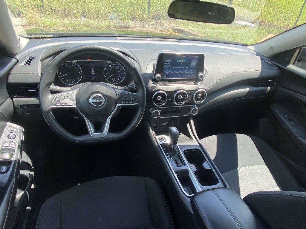 Used 2024 Nissan Sentra SV FWD image 15