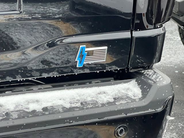 New 2025 Ford F150 Lightning XLT AWD/4WD image 6