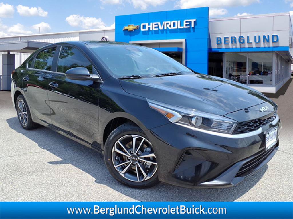 Used 2023 Kia Forte LXS FWD image 1