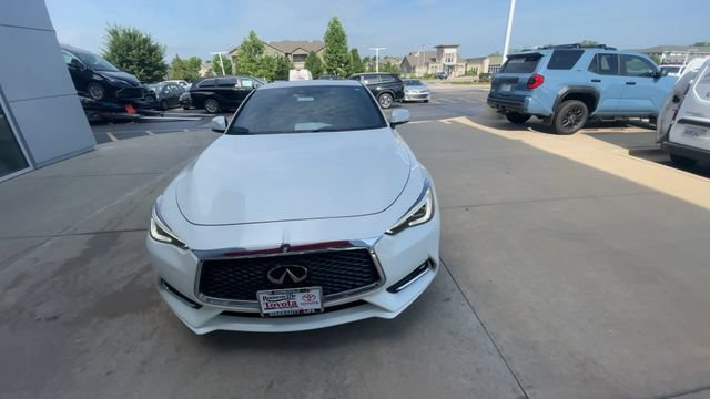 Used 2019 INFINITI Q60 3.0t Luxe w/ Essential Package AWD/4WD image 5