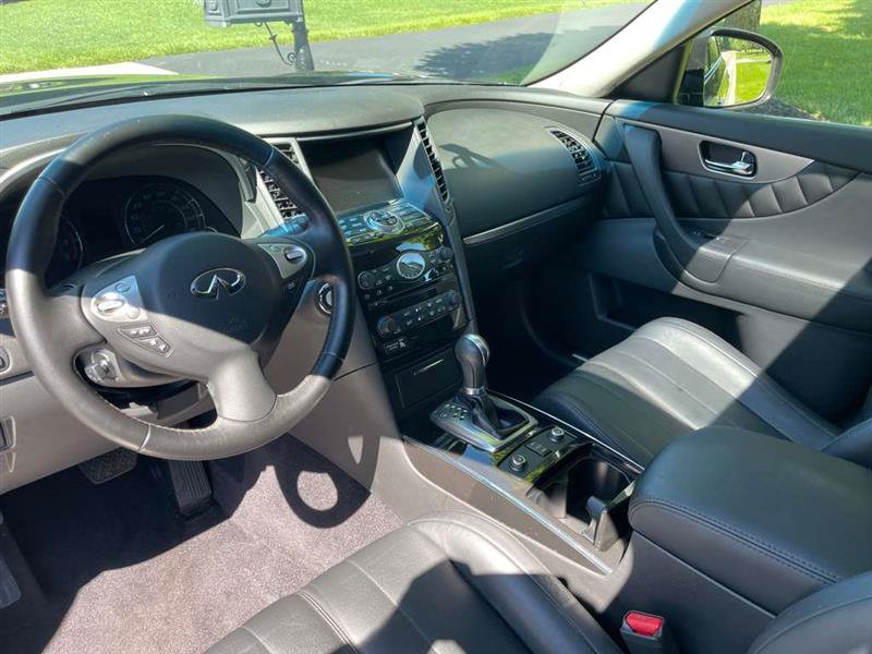 Used 2012 INFINITI FX35 AWD w/ Premium Pkg image 40