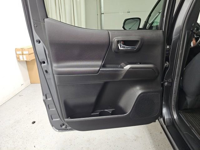 Certified 2023 Toyota Tacoma TRD Off-Road image 27