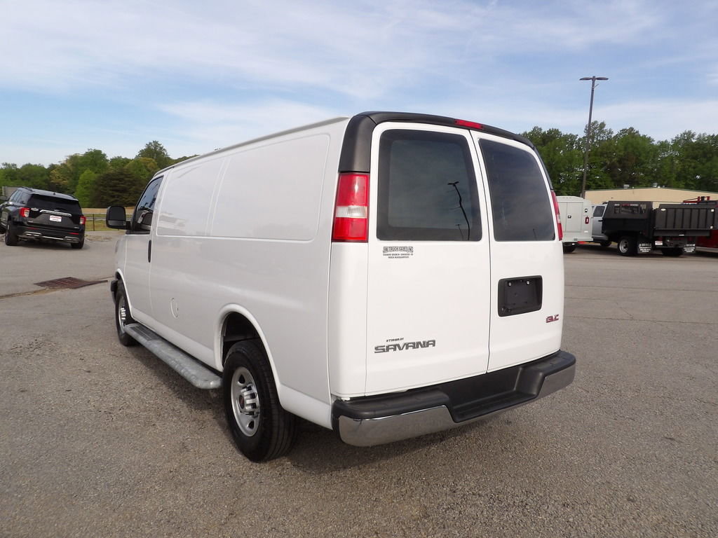 Used 2020 GMC Savana 2500 w/ Driver Convenience Package RWD image 5