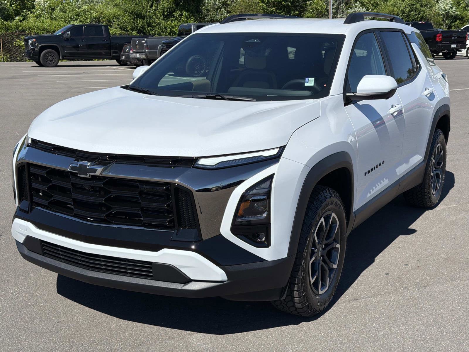 New 2026 Chevrolet Equinox ACTIV w/ Convenience Package III FWD image 3
