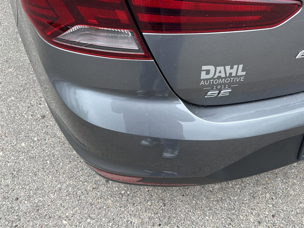 Used 2020 Hyundai Elantra SE w/ Cargo Package (C1) FWD image 6