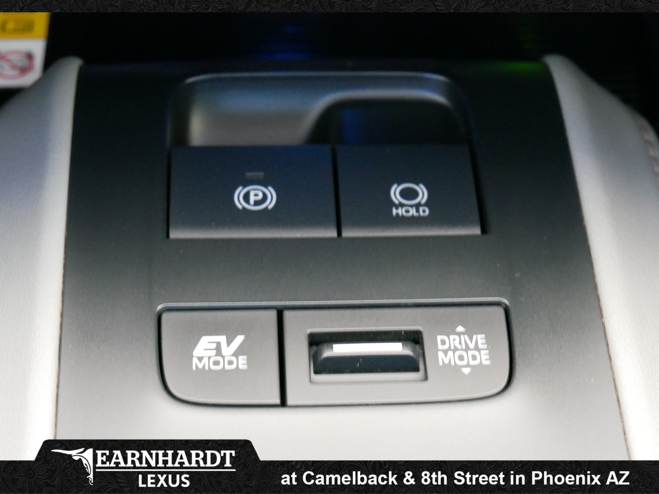 Used 2021 Toyota Venza LE w/ Carpet Mat Package (TMS) AWD/4WD image 30