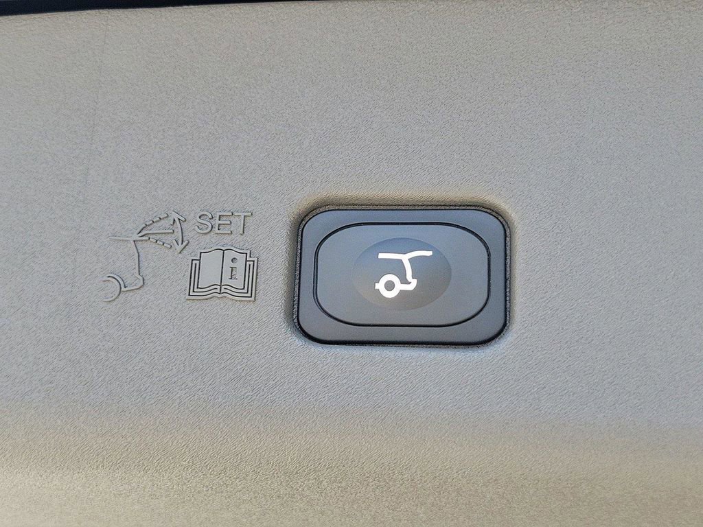 New 2024 Lincoln Nautilus Black Label image 23