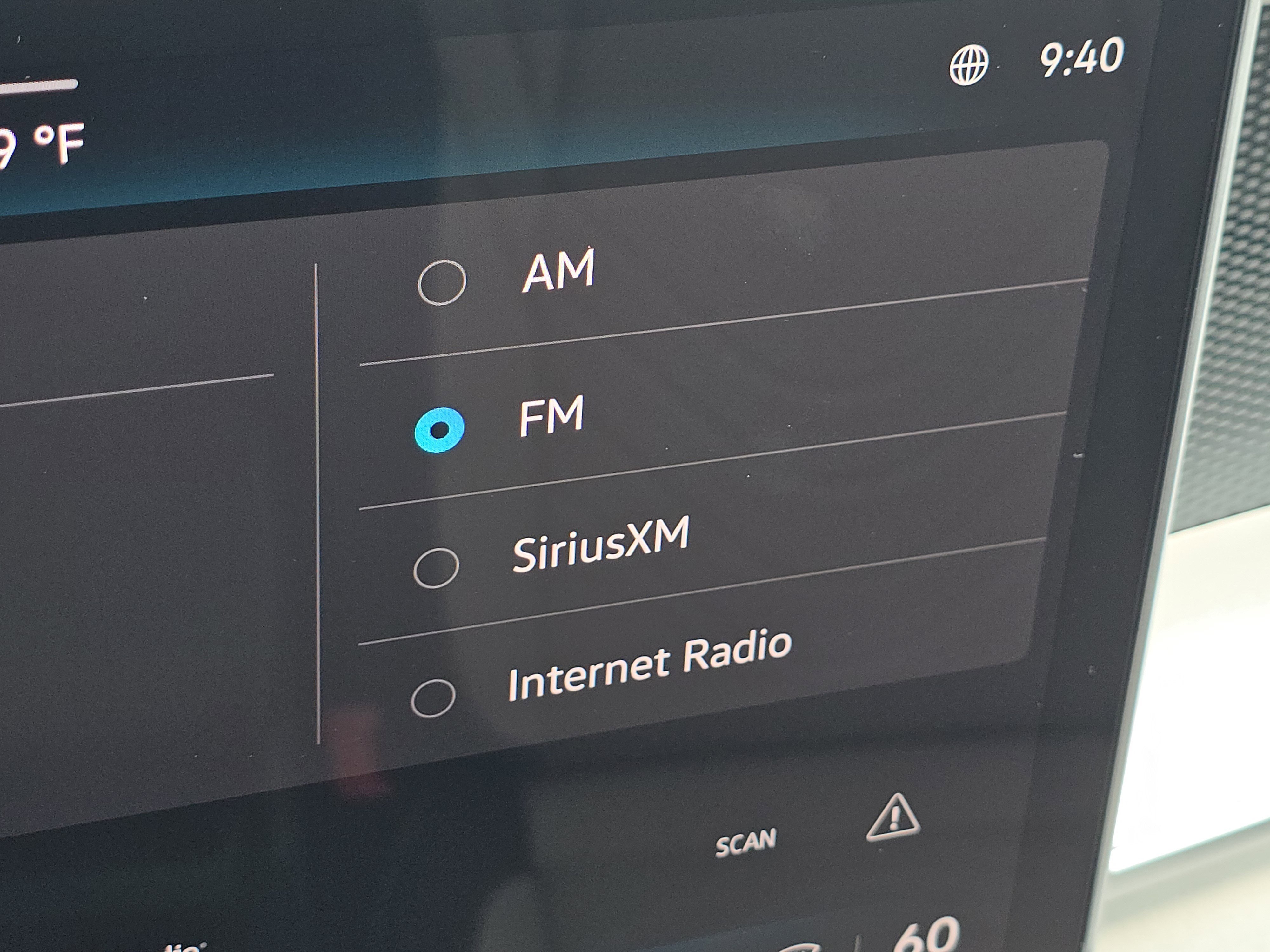 New 2025 Volkswagen Tiguan SE image 26