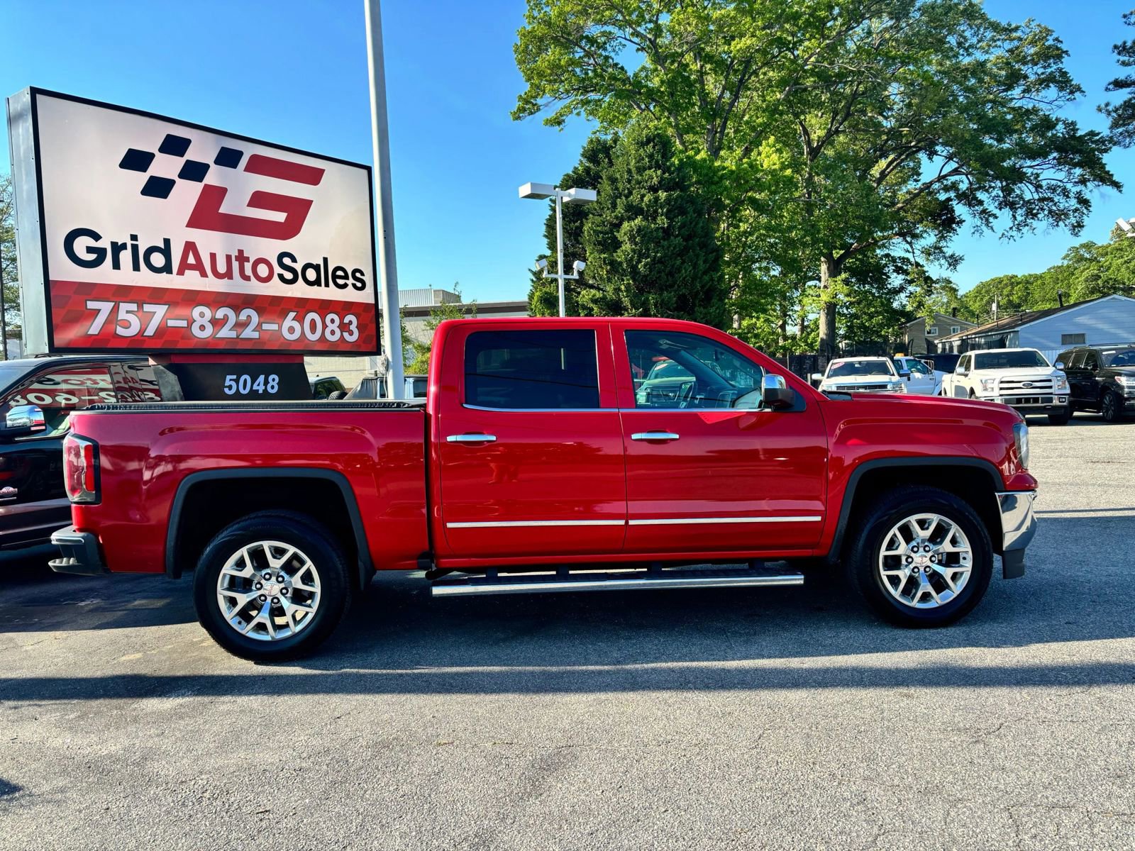 Used 2016 GMC Sierra 1500 SLT w/ SLT Premium Package AWD/4WD image 2