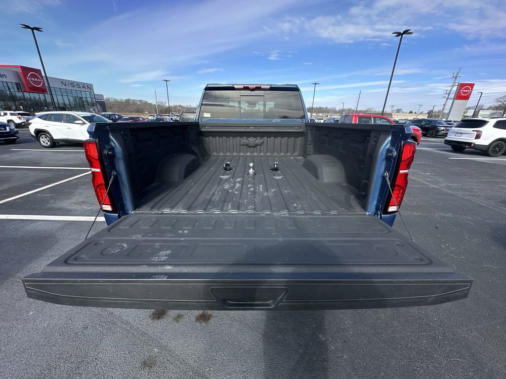 Used 2025 Chevrolet Silverado 2500 LTZ w/ LTZ Premium Package AWD/4WD image 22