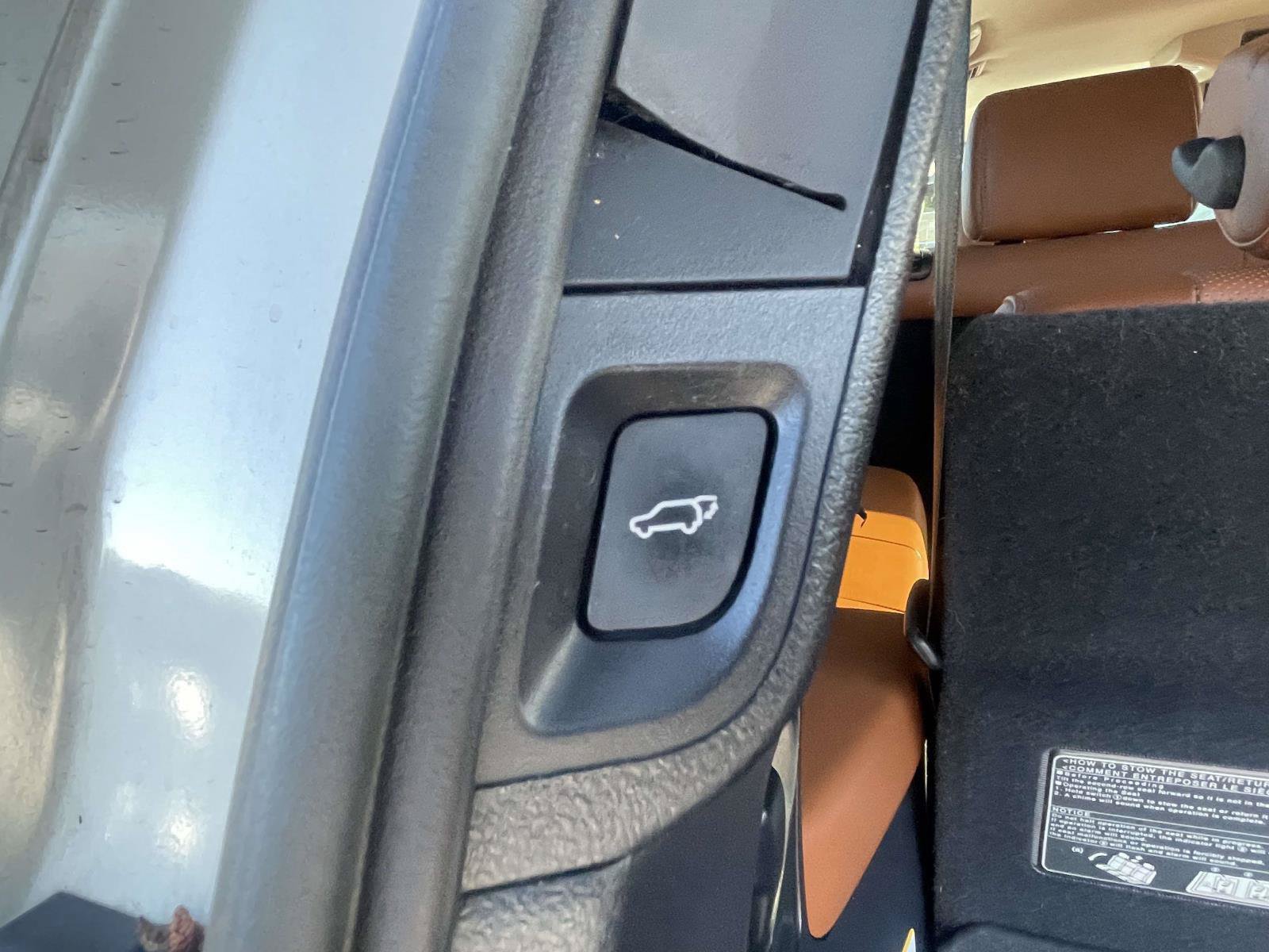 Used 2018 Toyota Sequoia Platinum RWD image 9