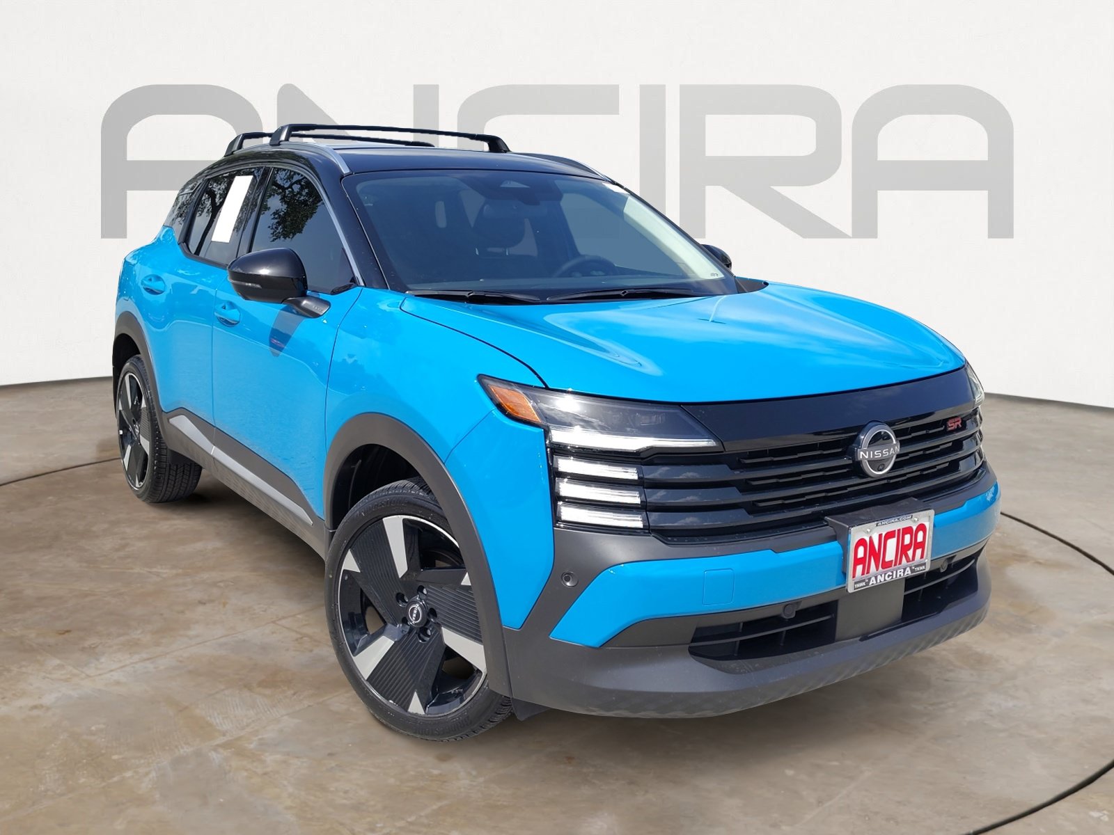 Used 2025 Nissan Kicks SR FWD image 4