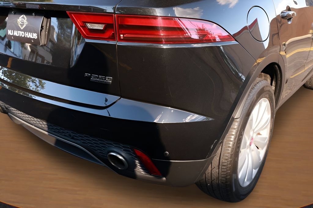 Used 2019 Jaguar E-PACE SE AWD/4WD image 7