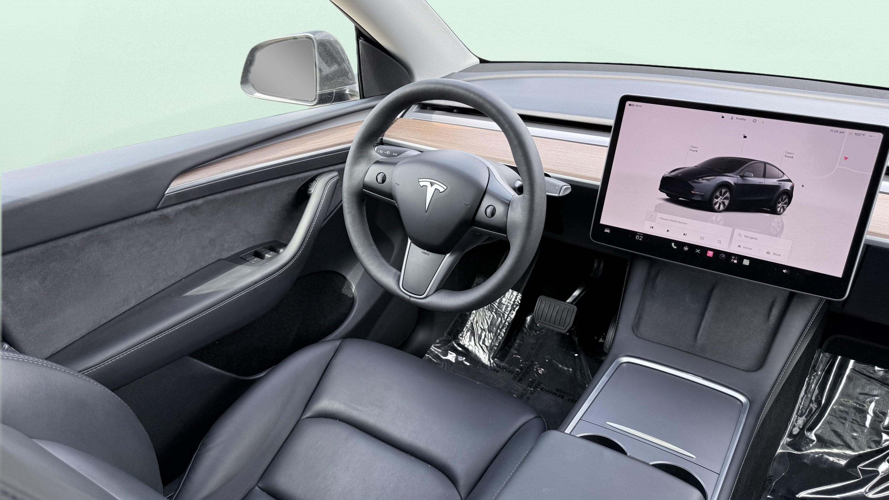 Used 2024 Tesla Model Y Long Range RWD image 49