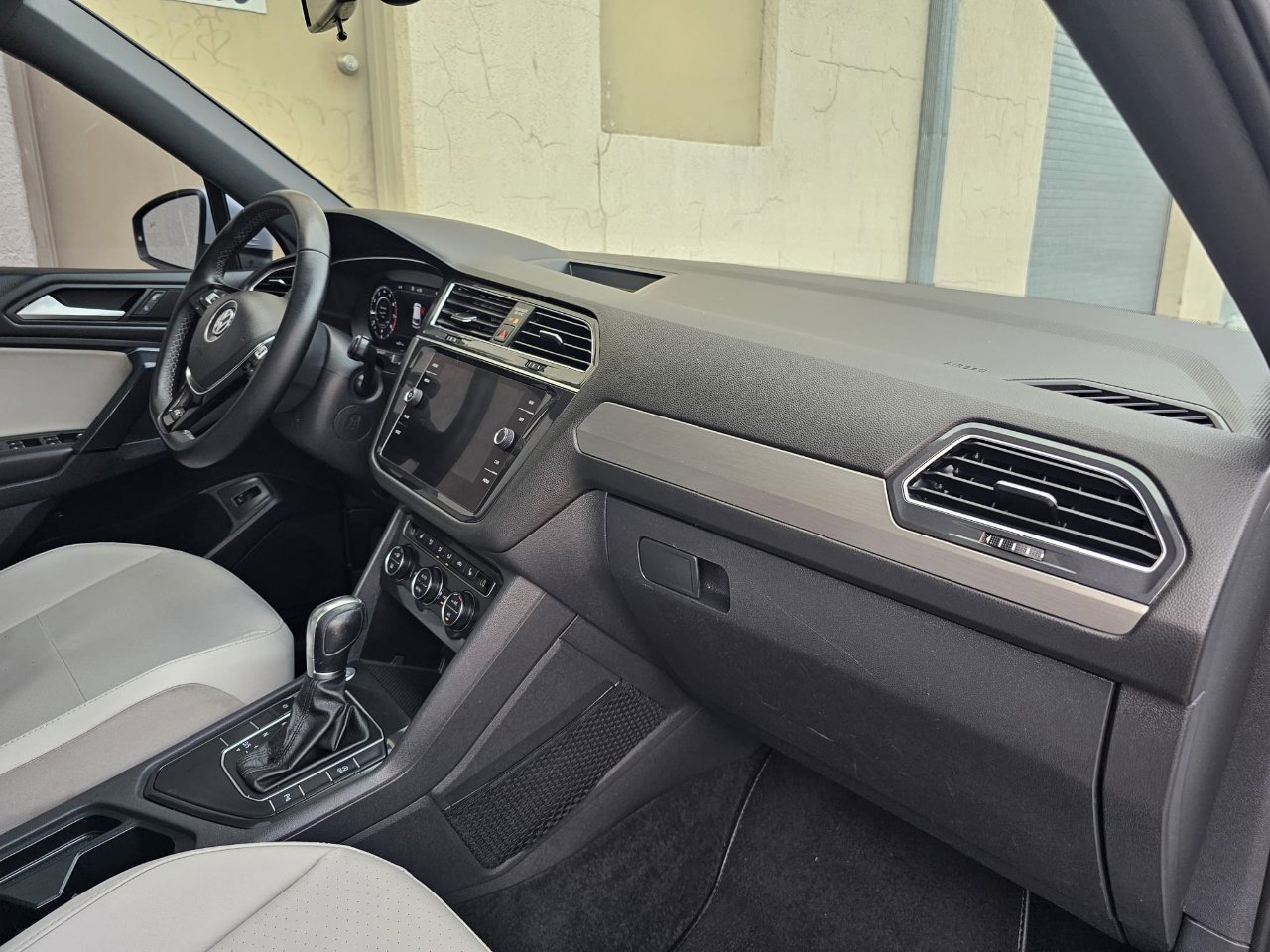 Used 2019 Volkswagen Tiguan SEL R-Line image 30