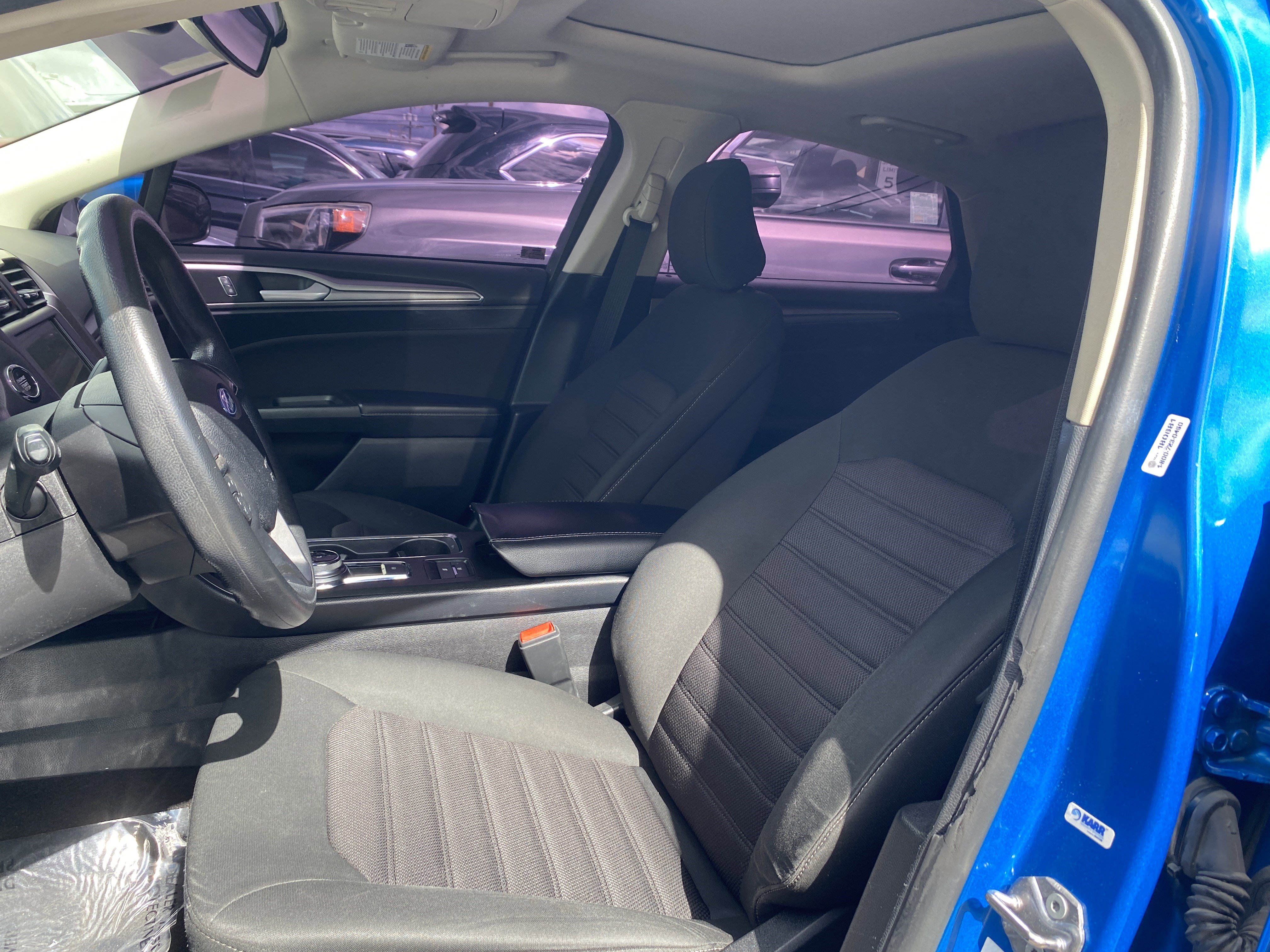 Used 2020 Ford Fusion SE FWD image 8