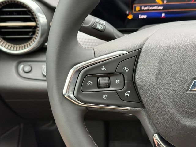 New 2026 Chevrolet Trax ACTIV w/ Sunroof Package FWD image 15